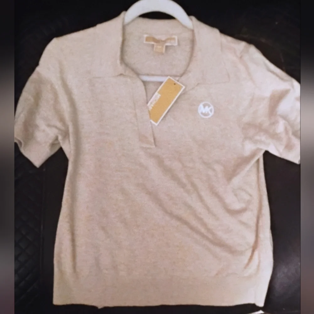 Michael Kors Women's Small Cream V Neck Polo Short Sleeve Top Blouse Polo New Mk